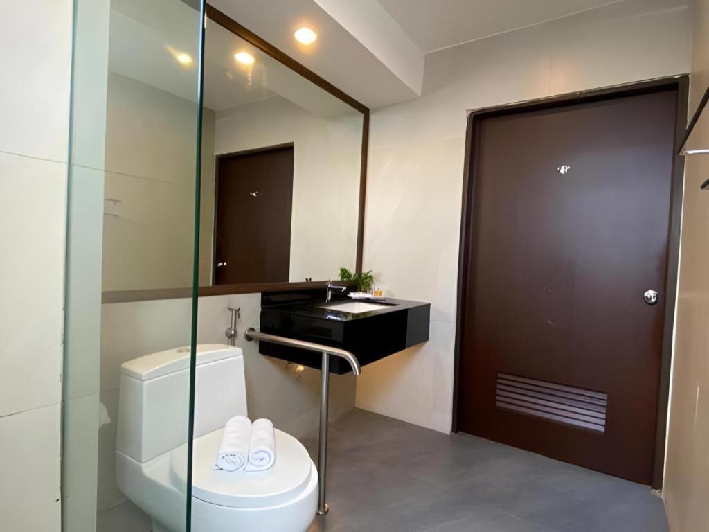 Kemena View Hotel Kuching Exterior photo